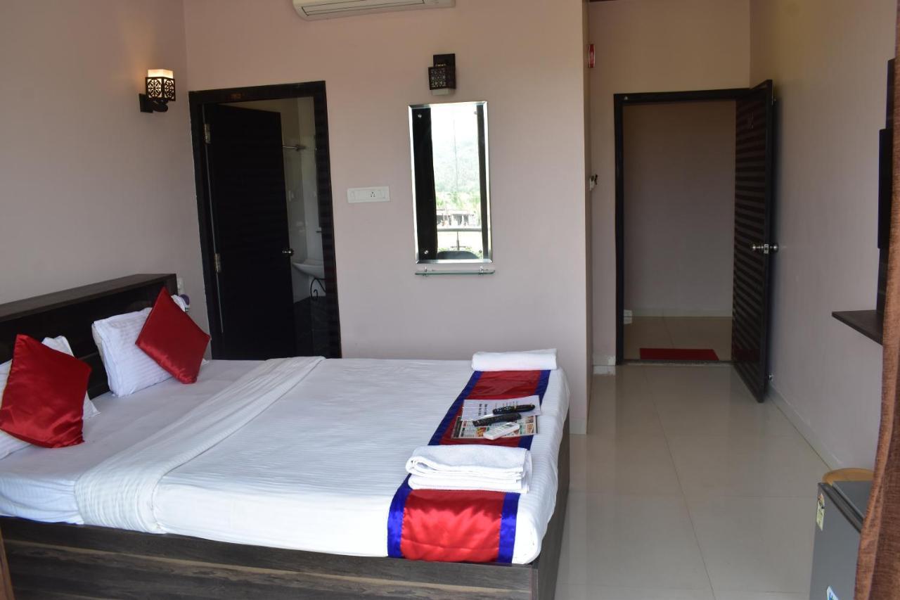Hotel Baga Highq - Near Baga Beach Buitenkant foto