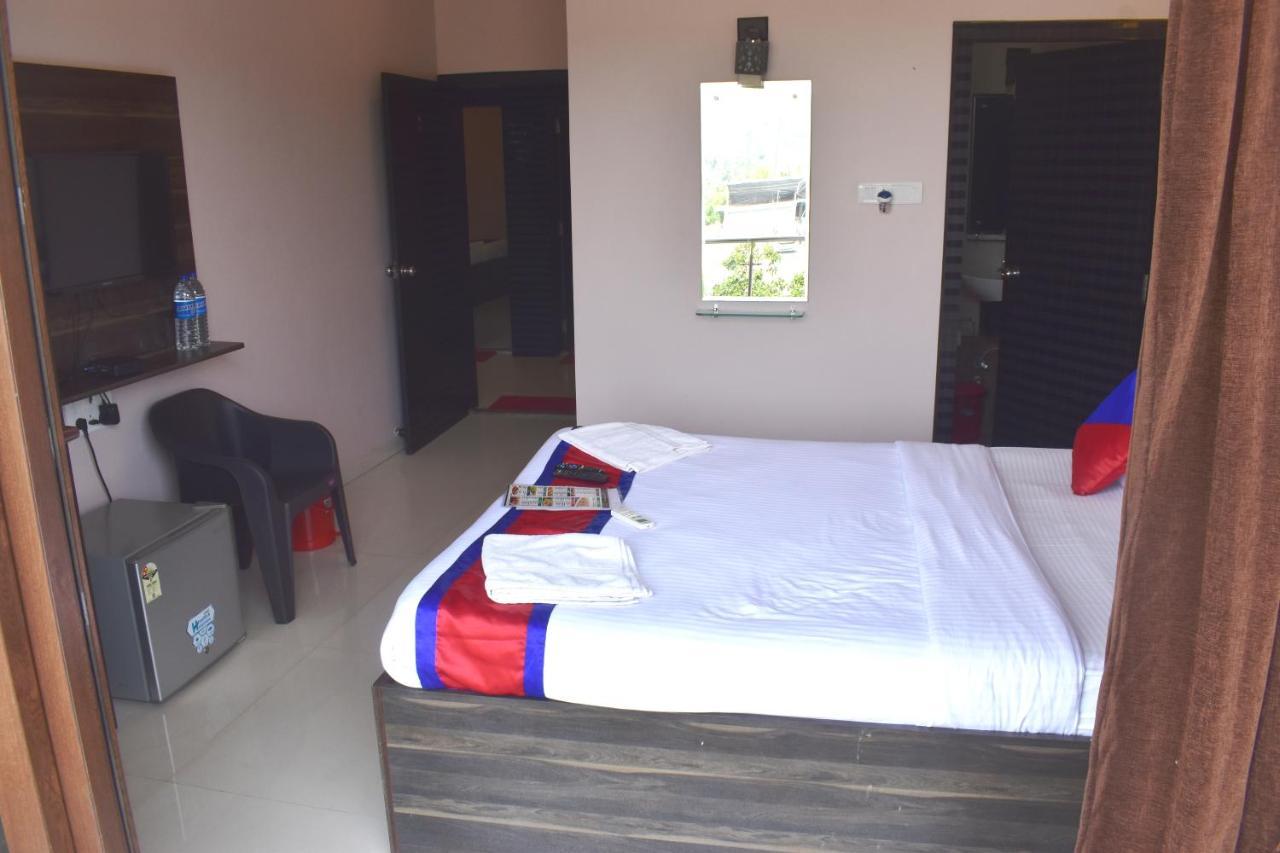 Hotel Baga Highq - Near Baga Beach Buitenkant foto